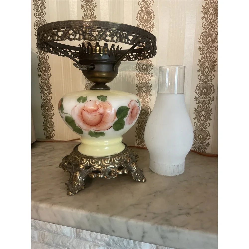 Vintage Oil Lamp Converted To Electrical Flower‎ Floral Hurricane Brass